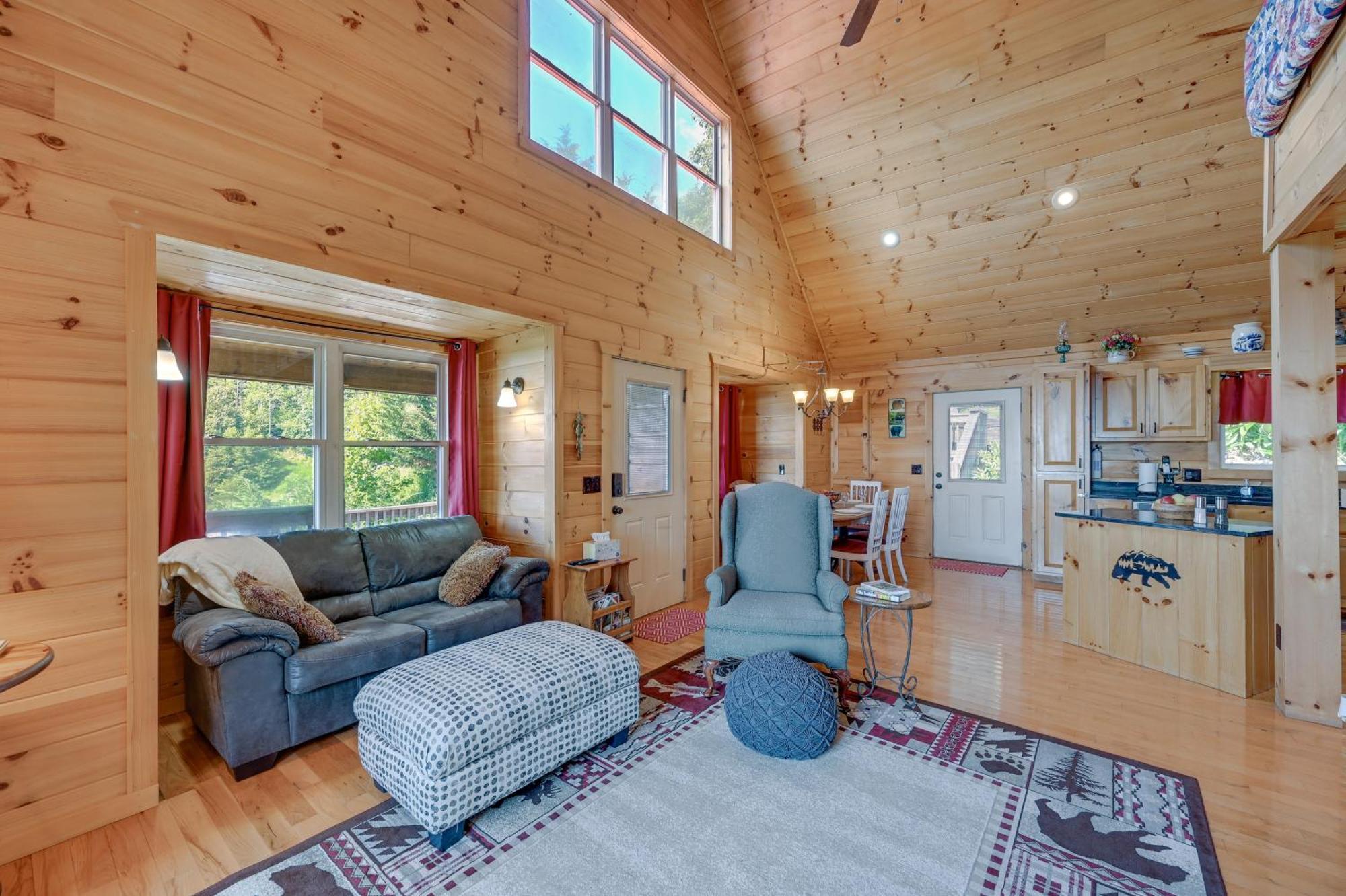 Warm And Cozy Cabin With Deck On Top Of The Blue Ridge Fancy Gap 외부 사진